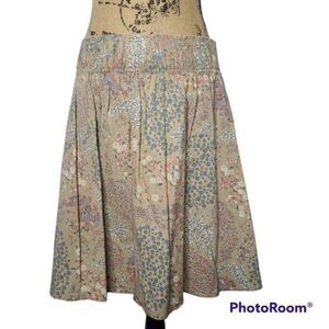 H&M tan Blue White Pink Dainty Floral mini Skirt